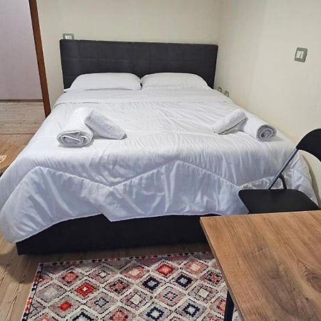 Hotel Sofra Gjirokastra Kültér fotó